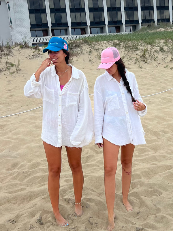 Tailored cactus girls in blue and pink trucker hats