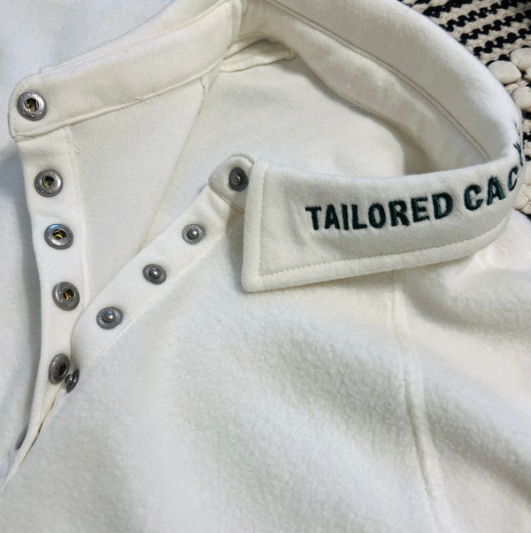 White tailored cactus button crewneck 
